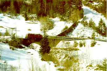 Cisalpino mit Vorspann